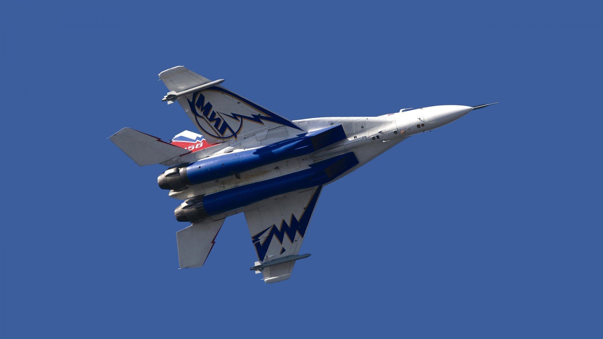 幕后团队全纪录：每一次胜利背后的无名英雄，幕后英雄有哪些职业